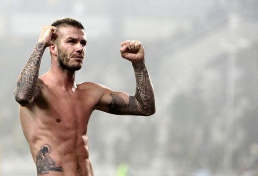 FOTO / Beckham si-a aratat chilotii Armani la derby-ul dintre Juve si Milan!_3