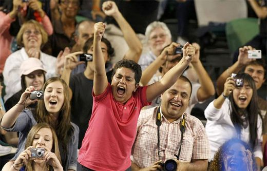 VIDEO! Super meci de tenis cu Federer, Nadal, Djokovic si Serena pentru victimele din Haiti_13