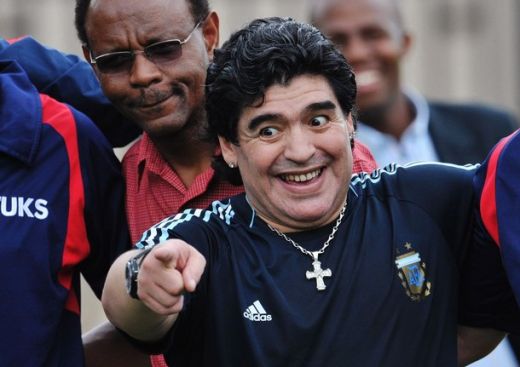 FOTO! Isterie totala in Africa de Sud! Ce show au facut Maradona si Mamaliciki Stoicikov_35