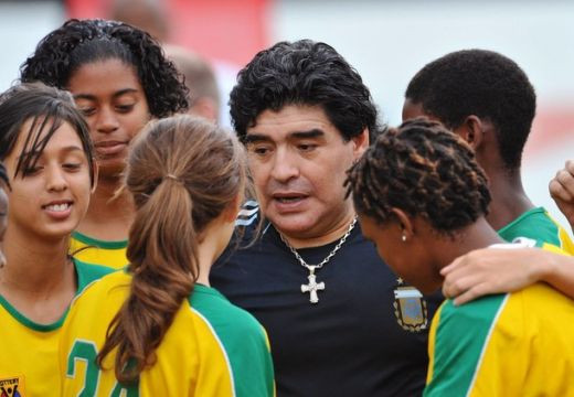 FOTO! Isterie totala in Africa de Sud! Ce show au facut Maradona si Mamaliciki Stoicikov_15