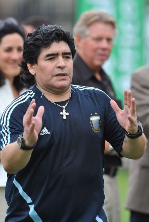 FOTO! Isterie totala in Africa de Sud! Ce show au facut Maradona si Mamaliciki Stoicikov_28