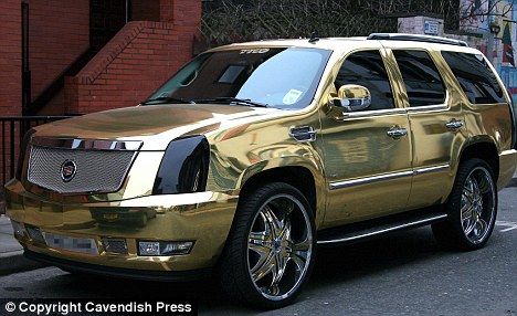 FOTO Diouf si-a luat Cadillac auriu! Englezii: "Ce urat e!"_4