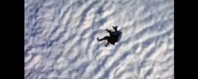 INCREDIBIL! Felix Baumgartner pregateste un salt din Stratosfera!_1