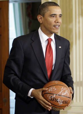 Campioana NBA, Los Angeles Lakers, a fost primita la Casa Alba de Barack Obama!_12
