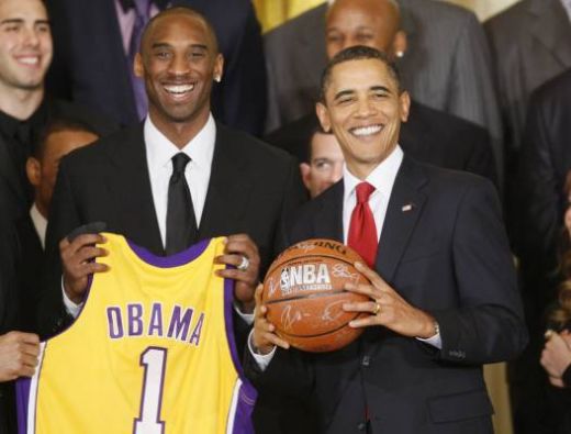 Campioana NBA, Los Angeles Lakers, a fost primita la Casa Alba de Barack Obama!_3