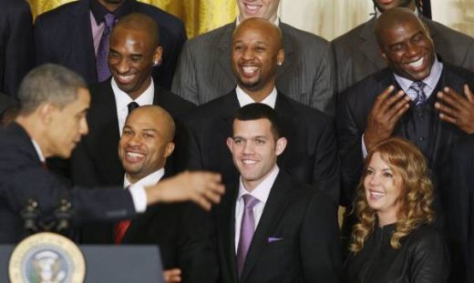 Campioana NBA, Los Angeles Lakers, a fost primita la Casa Alba de Barack Obama!_14
