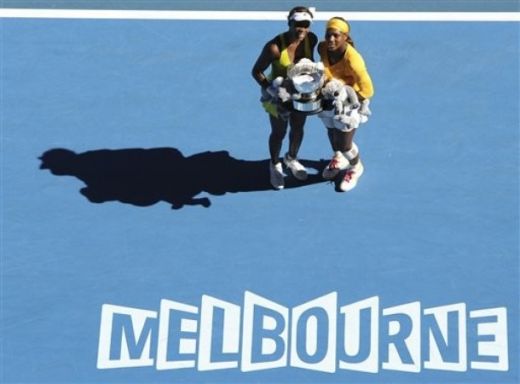 DE NEOPRIT: Surorile Williams au castigat proba de dublu de la Australian Open!_19