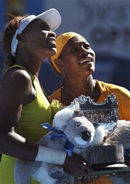 DE NEOPRIT: Surorile Williams au castigat proba de dublu de la Australian Open!_23