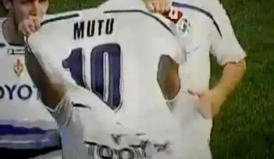 EMOTIONANT: Jovetic i-a dedicat lui Mutu golul inscris cu Cagliari! VEZI CUM_1
