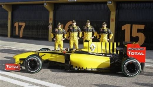 FOTO! Vezi cum va arata monopostul Renault F1 in 2010!_18