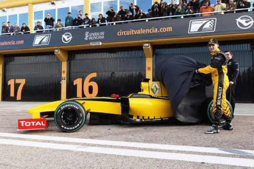 FOTO! Vezi cum va arata monopostul Renault F1 in 2010!_15