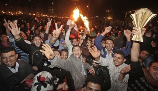 FOTO si VIDEO: Nebunie pe strazile din Cairo: Egipt este campioana Africii a treia oara consecutiv!_4