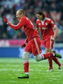 Culoarea colantilor purtati de Robben nu este agreata de Liga Profesionista Germana! FOTO:_4