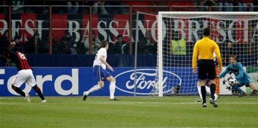 Dubla Rooney, super gol Seedorf: Milan 2-3 Manchester United! VIDEO REZUMAT
 _17