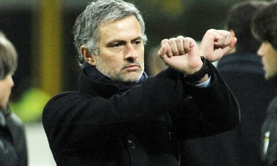 Mourinho, ce show in Italia! Vezi cum a cerut&nbsp;ARESTAREA arbitrului!