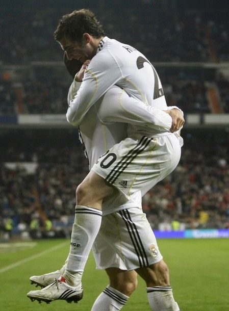 VIDEO / Recital pe Bernabeu! Super gol Ronaldo in Real 6-2 Villareal!_8