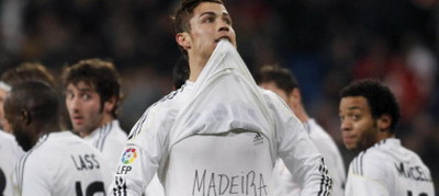 VIDEO / Ronaldo a dedicat golul din meciul cu Villarreal celor din Madeira! Spaniolii i-au facut STATUIE de 10 m:_1