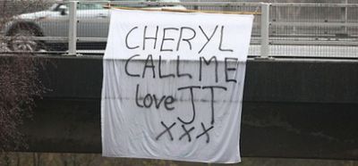 FOTO Caterinca zilei: "Cheryl, suna-ma! Cu dragoste, JT XXX!" _1