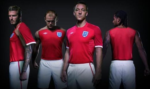 Beckham, Rooney si Terry in noile tricouri ale Angliei! Sunt mai tari ca ale nationalei? FOTO!_2