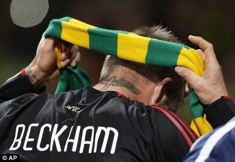EMOTIONANT: Becks, in lacrimi aplaudat de 75.000 de fani pe Old Trafford!_14