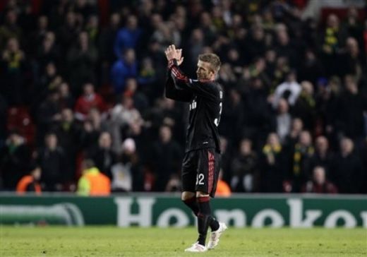 EMOTIONANT: Becks, in lacrimi aplaudat de 75.000 de fani pe Old Trafford!_11