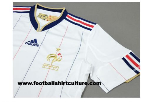 FOTO! Asta e noul tricou al Frantei in care Benzema promite sa bata pentru prima data Romania dupa 3 meciuri!_8