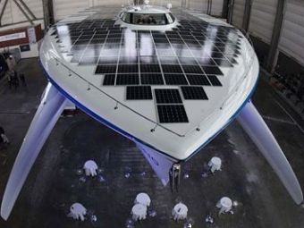 Planet Solar - Cel mai mare vas din lume propulsat de panouri solare! Costa 18 mil euro