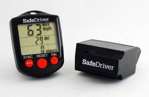 SafeDriver: GADGET-ul cu care poti sa verifici cu ce viteza merge copilul tau cu masina_2