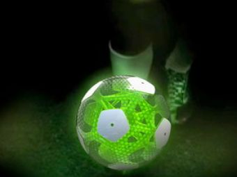 Prima minge inteligenta ar putea fi folosita in 2 ani! Vezi cum ar schimba fotbalul!