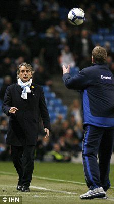 Mancini a sarit la bataie! VEZI DE CE: Vezi cum s-a bucurat Cahill la gol!_9