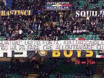 Fanii lui Inter il provoaca pe Balotelli: &quot;Cu tricoul lui Milan sa te stergi la c...&quot;
