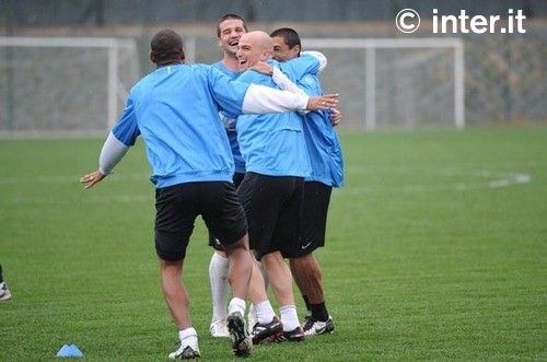 SUPER FOTO: Chivu a readus fericirea la Inter!_4