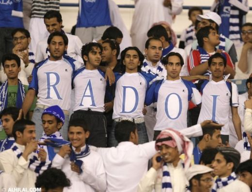 SUPER FOTO: Radoi, propus capitan la Al Hilal! Vezi cu ce mesaje l-au asaltat arabii!_7