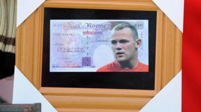 Money in the bank! Manchester United vinde bancnote cu Wayne Rooney!_1