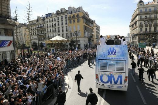 FOTO FABULOS! Marsilia in sarbatoare! Cum a sarbatorit OM castigarea Cupei Ligii!_11