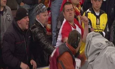 FOTO Iadul din care a plecat Boloni! Belgienii turbati au batut un cameraman pe stadion!_1