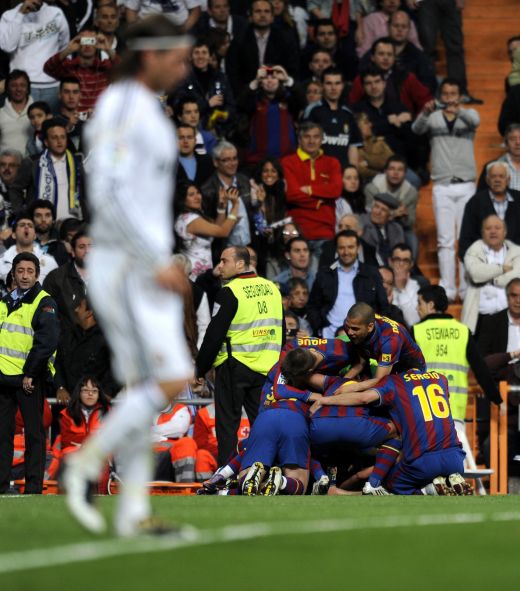 MESSERIASII: Real Madrid 0-2 Barcelona! Vezi golurile lui Messi si Pedro 3D_38