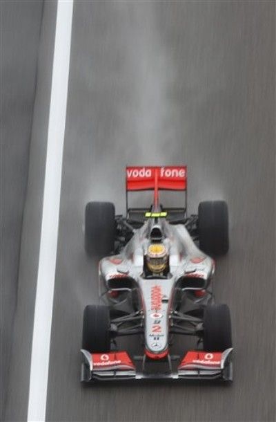 VIDEO / McLaren castiga totul in China. Vezi filmul cursei!_5