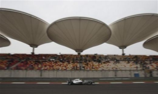 VIDEO / McLaren castiga totul in China. Vezi filmul cursei!_9