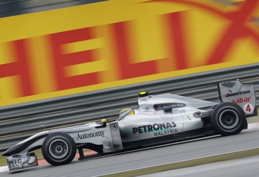 VIDEO / McLaren castiga totul in China. Vezi filmul cursei!_27
