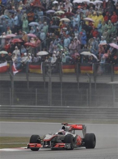 VIDEO / McLaren castiga totul in China. Vezi filmul cursei!_42
