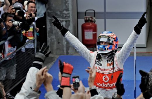 VIDEO / McLaren castiga totul in China. Vezi filmul cursei!_73