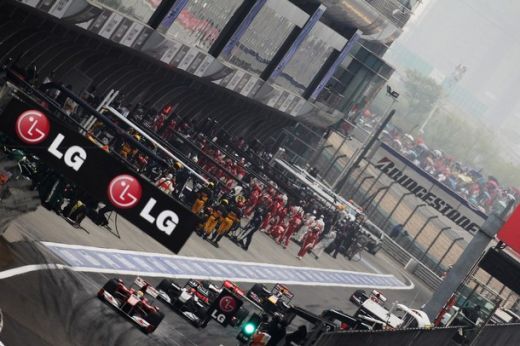 VIDEO / McLaren castiga totul in China. Vezi filmul cursei!_94