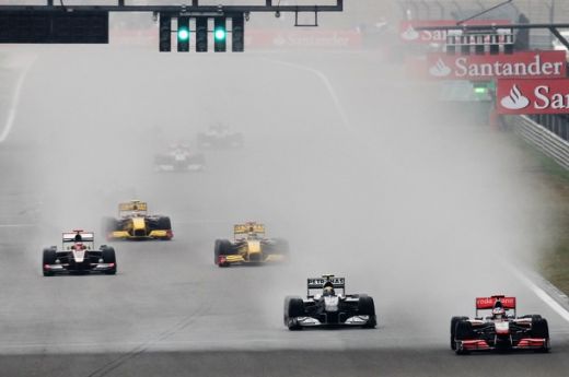 VIDEO / McLaren castiga totul in China. Vezi filmul cursei!_97