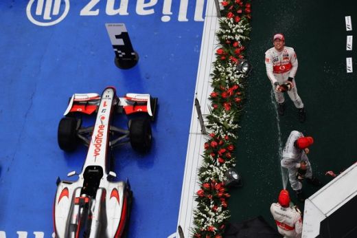VIDEO / McLaren castiga totul in China. Vezi filmul cursei!_98