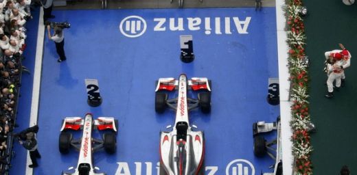 VIDEO / McLaren castiga totul in China. Vezi filmul cursei!_120