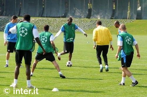 Mourinho: "E timpul ca Inter sa castige Liga Campionilor!" Vezi poze cu Chivu de la antrenament! FOTO_5