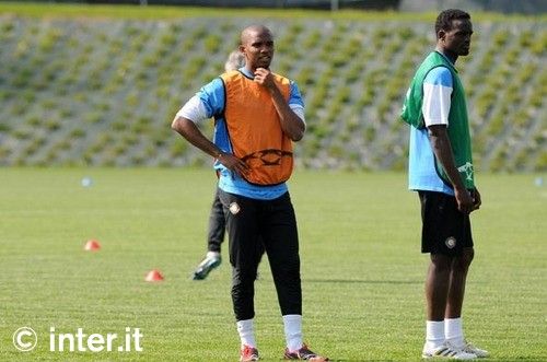 Mourinho: "E timpul ca Inter sa castige Liga Campionilor!" Vezi poze cu Chivu de la antrenament! FOTO_15