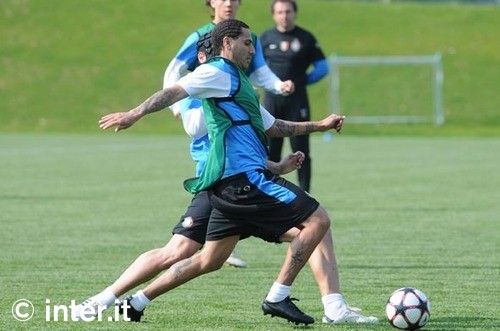 Mourinho: "E timpul ca Inter sa castige Liga Campionilor!" Vezi poze cu Chivu de la antrenament! FOTO_17
