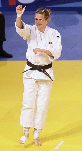 Alina Dumitru si Corina Caprioriu, AUR la CE de judo! "Alina i-a dezlipit salteaua de pe spate adversarei!"_3